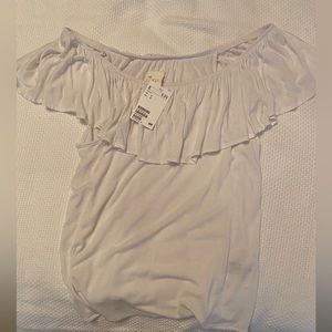 Off the shoulder h&m white top super cute